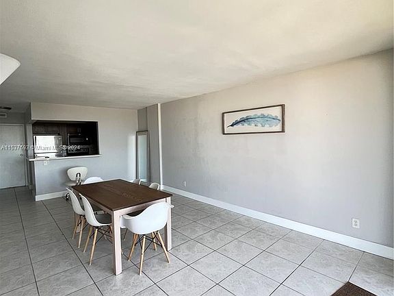 5th image of 1465 NE 123rd St APT 716