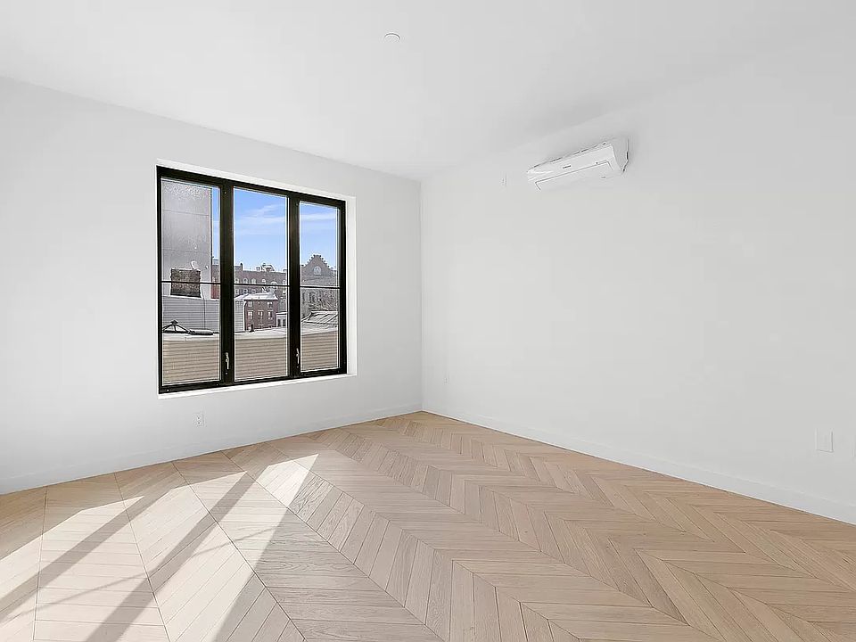 2nd image of 144 West St APT 604