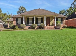 4111 E Jevon Ln, Lake Charles, LA 70605