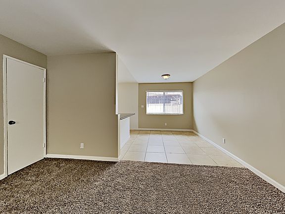 5th image of 20202 Cohasset St Unit 15