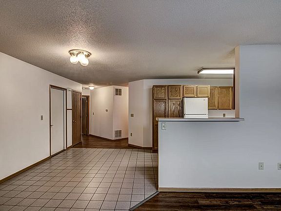4th image of 4325 Fireclay Ct APT 3