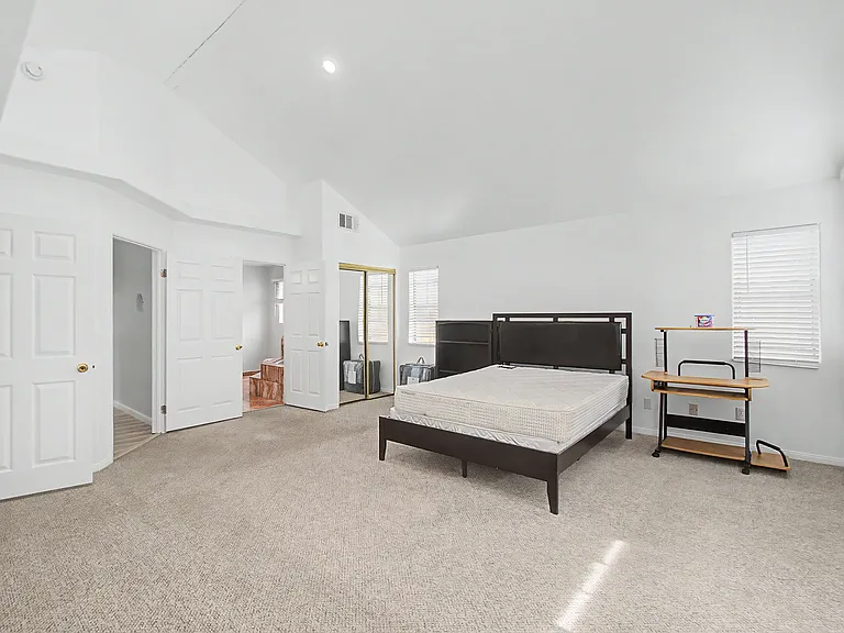 14613 Estrella Ave — Photo 13
