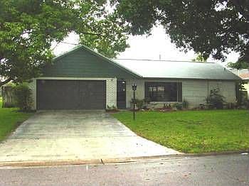 2nd image of 1113 Golfview Dr