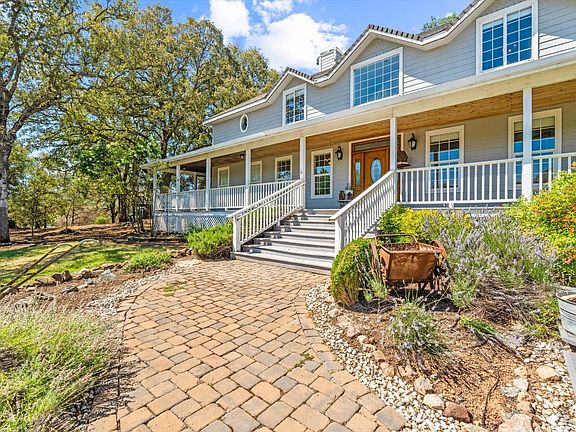 2nd image of 13197 Lake Valley Dr