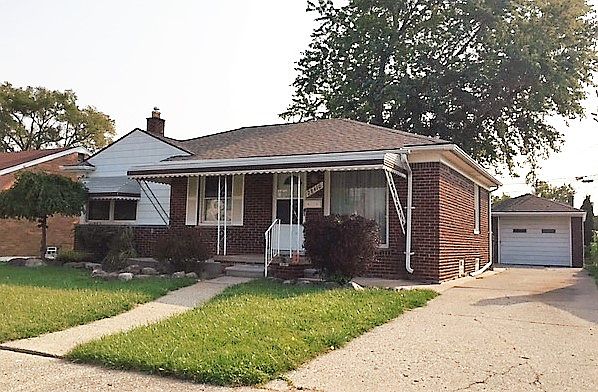 1st image of 28410 Hollywood St