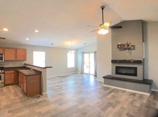 1897 Camino Rincon SW, Los Lunas, NM 87031