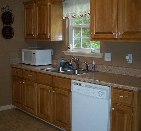 5th image of 140 McDonald Ct