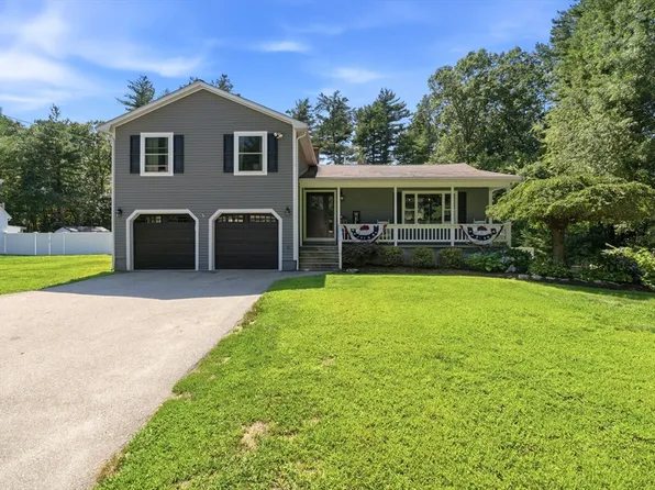 74 North St, Bellingham, MA 02019