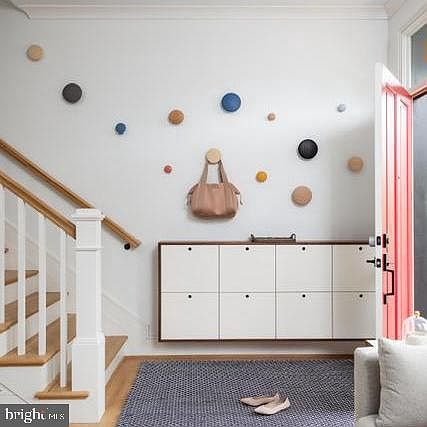 3rd image of 1305 D St SE