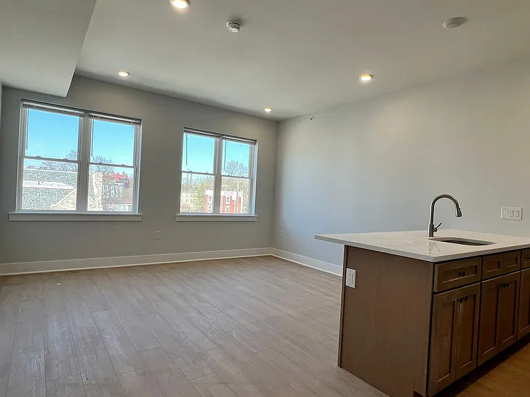 4140 W Girard Ave — Photo 26