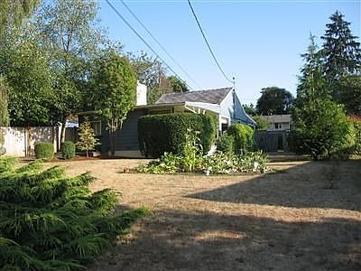 2nd image of 3921 SW 97th St