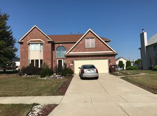 3712 Streamwood Dr, Chicago, IL 60429