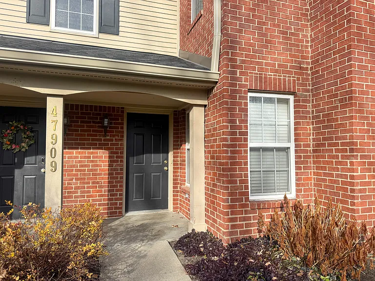 47909 Cardiff Ave — Photo 2