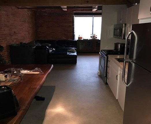 5th image of 6300 E Jefferson Ave