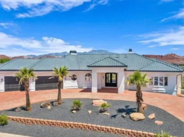 1862 N Red Mountain Dr, Santa Clara, UT 84765