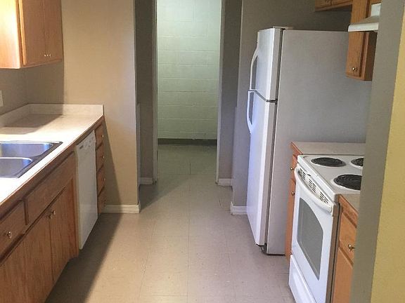 2nd image of 1035 S 15th St