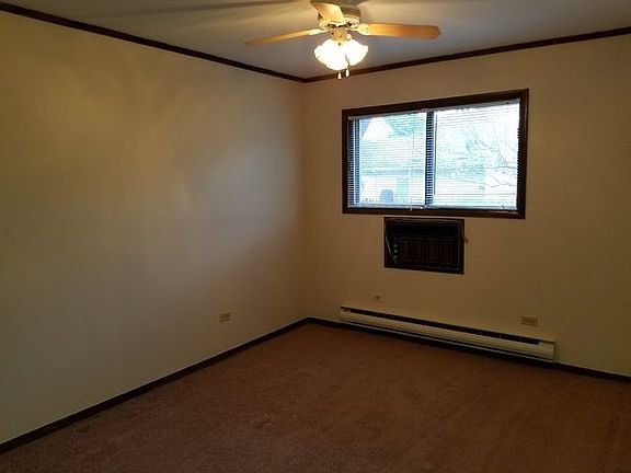 5th image of 1832 N Goodwin Dr #4-1B