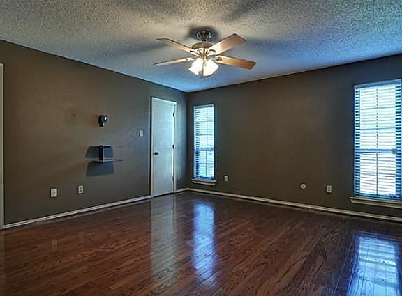 4th image of 6631 La Cosa Dr