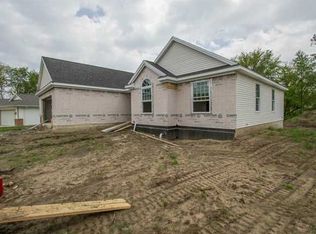 628 Tall Pines Dr, Toledo, OH