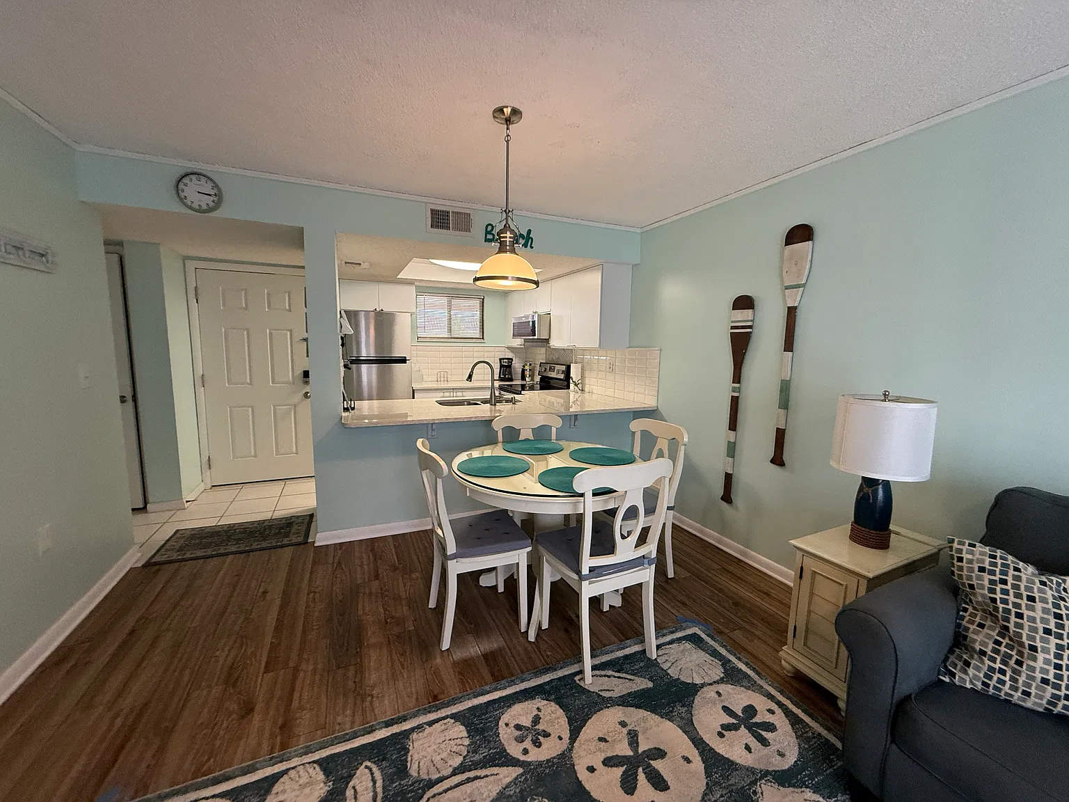 1 bed, 687 sqft, $1,900 — Photo 1