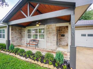 10301 Moorberry Ln, Houston, TX 77043