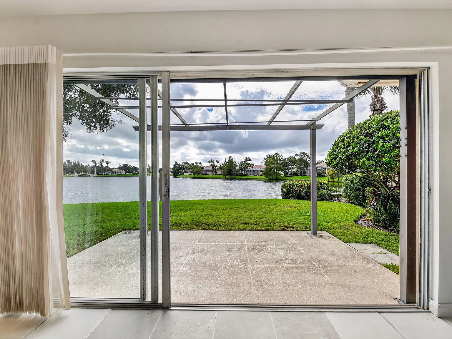 2 bed, 2.0 bath, 1680 sqft, $3,000 — Photo 4