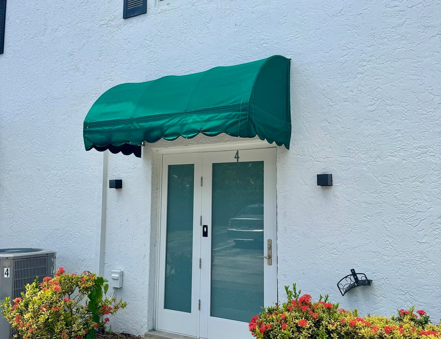 2 bed, 2.5 bath, 1055 sqft, $2,850 — Photo 1