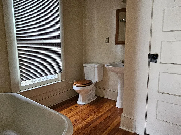 106 NW 3rd Ave #2 — Photo 9