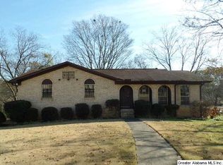 1467 Chippewa Cir, Birmingham, AL 35214