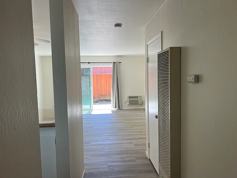 3499 Norton Way #13 — Photo 15