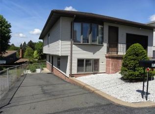 177 Lakeview Ave, Ludlow, MA 01056