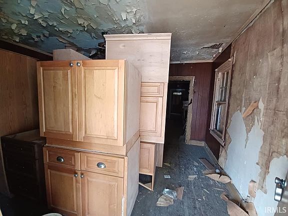 4th image of 1316 W Delaware St