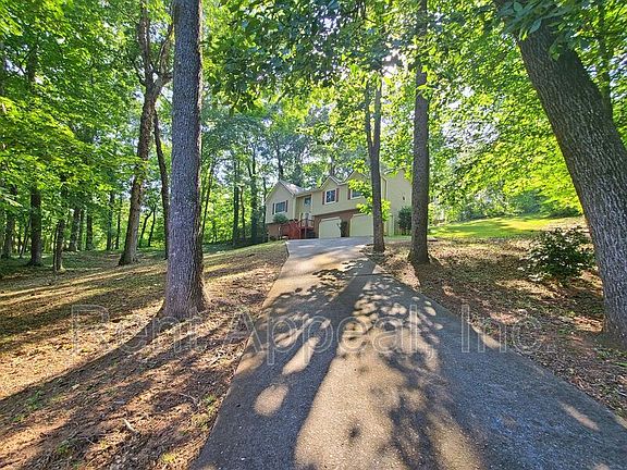 2nd image of 2066 Kingswood Dr