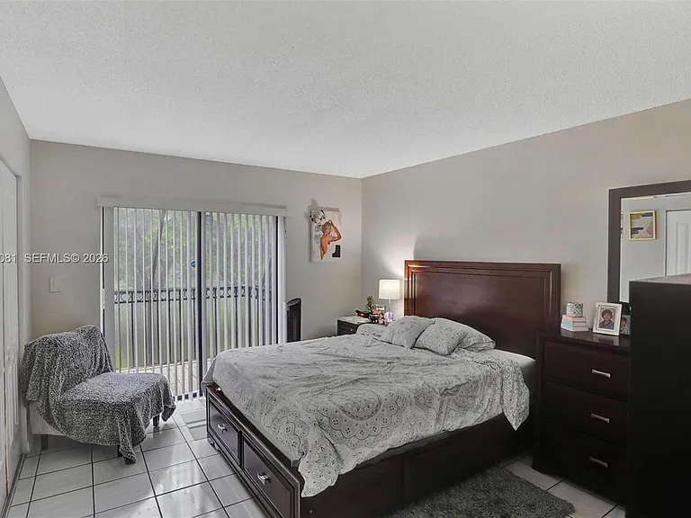 10540 SW 154th Ct #7 — Photo 25