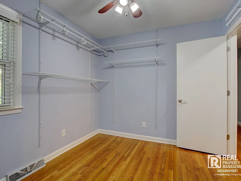 209 Chucker Dr — Photo 15