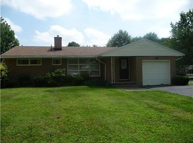 1st image of 1730 Woodside Dr