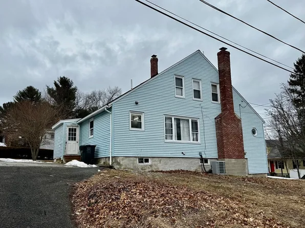 136 Homefield Ave, Dracut, MA 01826