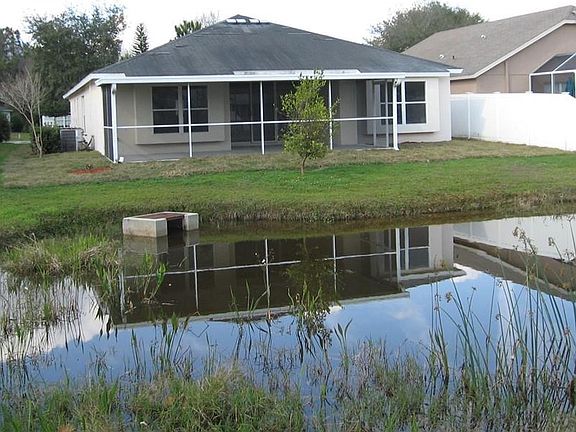 3rd image of 27631 Sugar Loaf Dr