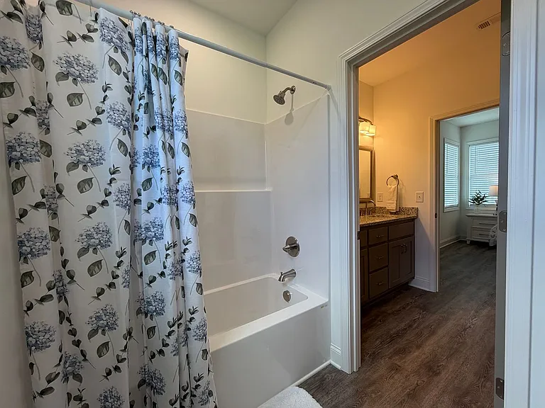 32 Dogwood St NE — Photo 39