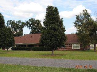 591 Riverfront Rd, Coushatta, LA 71019