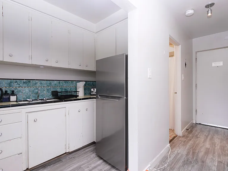 1540 Haro St — Photo 17