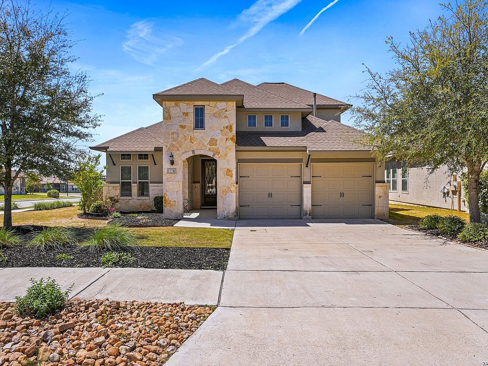 1st image of 118 Escondido