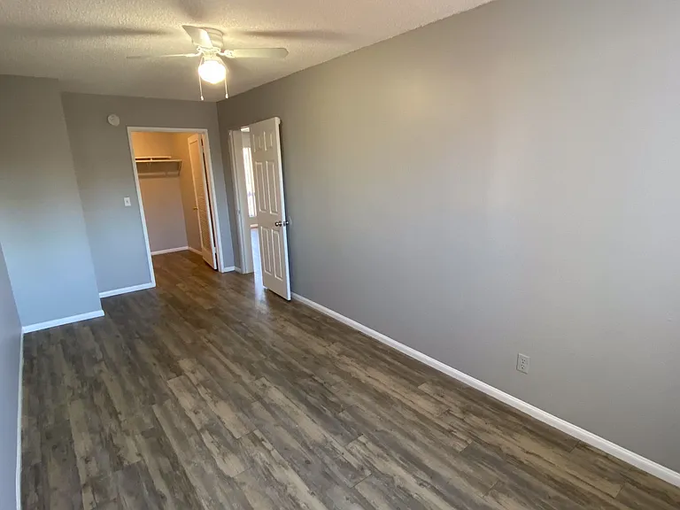 798 McClure St. — Photo 32