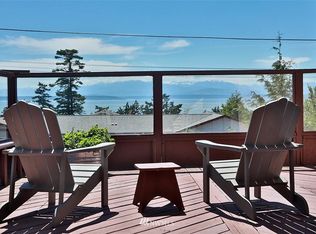 1227 Admirals Dr, Coupeville, WA 98239