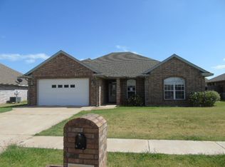 5009 SE Redbud Pl, Lawton, OK 73501