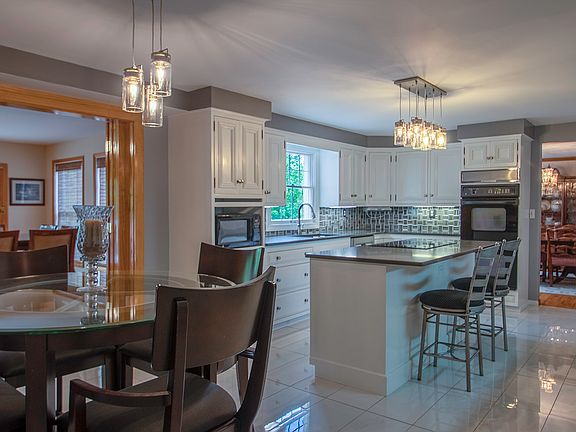2nd image of 2219 Clairmont Dr