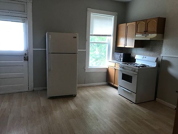 5th image of 3550-3552 Tennessee Ave