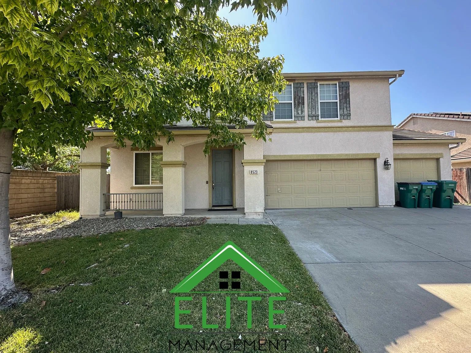 6 bed, 3189 sqft, $4,195 — Photo 2