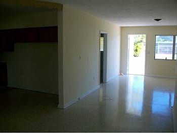 2nd image of 17320 NE 11th Ave