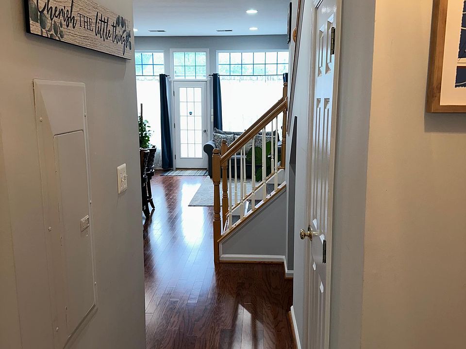 1st image of 20332 Charter Oak Dr
